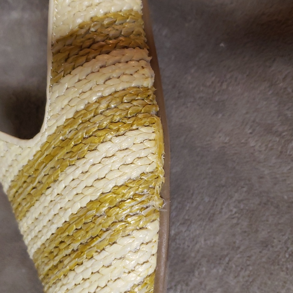 Universal Thread Beige Mules - Picture 5 of 5